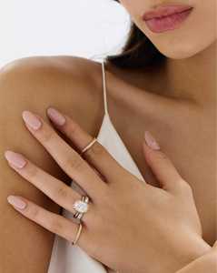 Bague de fiançailles personnalisée en diamant de laboratoire taille coussin de 3 carats, alliance moderne torsadée solitaire en or massif 14K 18K IGI - Product Image 4