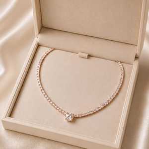 Collier minimaliste en or massif avec 1 diamant de laboratoire taille brillant rond de 3,01 carats et 119 diamants de laboratoire de 13,38 carats, couleur E, clarté VVS - Product Image 2