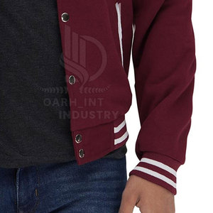เสื้อแจ็คเก็ต OARH INT INDUSTRY Urban Fashion สำหรับผู้ชาย ฤดูหนาว แบบ Letterman ด้านหน้าผ้าเนื้อนุ่ม สวมใส่สบาย เป็นมิตรกับสิ่งแวดล้อม ผลิตจากเส้นใยโพลีเอสเตอร์ 100% - Product Image 5