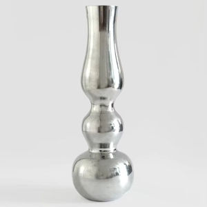 Florero de Metal de Lujo con Acabado Pulido para una Presentación Floral Elegante en el Vestíbulo de un Hotel, Experiencia Interior Premium - Product Image 1