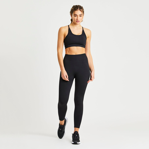 Ensemble de yoga et de fitness de haute qualité pour femmes, respirant, uni, avec logo personnalisé sur le devant, vêtements de sport pour la gym avec service OEM ODM - Product Image 1