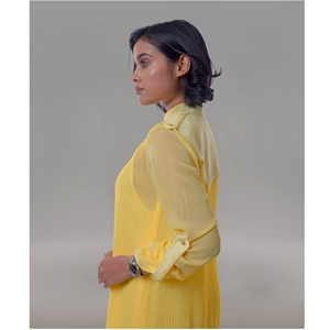 Vestido Casual Moderno para Mujer en Georgette Fluido con Diseño de Parches de Seda y Forro de Tafetán Suave, Largo hasta la Rodilla - Product Image 1