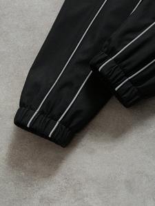 Conjunto Deportivo Personalizado con Logotipo, Estilo Urbano, Oversize, Transpirable, Ligero, Unisex, de Nailon, para Otoño, Chaqueta Cortavientos y Pantalones Deportivos - Product Image 5