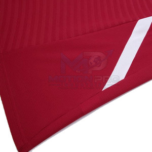 Uniforme de football personnalisé de haute qualité, respirant, respectueux de l'environnement, tissu 100% polyester, conçu pour un confort maximal amélioré - Product Image 5