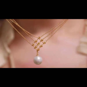 Collier de style rétro français plaqué or 14 carats, perle d'eau douce de haute qualité, tempérament simple, lumière intense, accessoire de cou de niche - Product Image 3