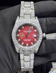 Reloj de Pulsera de Cuarzo de Lujo Clásico Hip Hop con Esfera Roja de Acero con Incrustaciones Completas VVS, Logotipo Personalizado, Cristal Analógico con Moissanita - Product Image 2