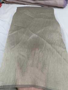 Tela de Seda Lisa de 65 GSM y 44 Pulgadas de Ancho, Material de Seda Brillante para Vestidos Étnicos de Boutique y Proyectos de Manualidades Decorativas - Product Image 4