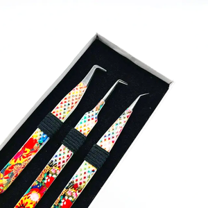 Meilleures pinces à extensions de cils en acier inoxydable, étiquette personnalisée, outils de beauté en gros avec embouts volume et fibre, en vente - Product Image 5