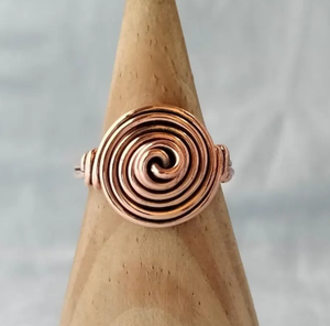 Bague en cuivre pur vintage, motif spirale concentrique enroulée, surface de disque, bord en cuivre massif - Product Image 5