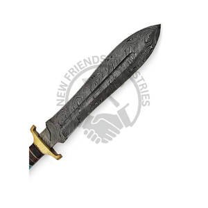 Cuchillo Bowie de Acero de Damasco Hecho a Mano con Mango de Cuerno de Ciervo y Funda, Cuchillo de Caza para Exteriores de Hoja Fija Afilada de la Mejor Calidad - Product Image 3