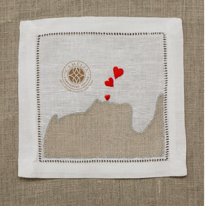 Serviette de cocktail élégante et réutilisable avec broderie détaillée, durable, idéale pour des réceptions chics et des événements raffinés. - Product Image 1