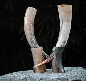 Corne à boire en corne de buffle FAIZA CRAFT avec support, design viking sculpté à la main, étanche, pour la bière, édition de Noël FC-3882 - Product Image 6