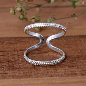 Anillo de Plata SHYAM JEWELRS con Patrón de Cable Trenzado, Hecho a Mano, Ajustable, Doble Banda, Lujoso, Unisex - Product Image 1
