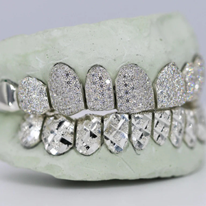 Grillz dentaire Hip Hop personnalisé en argent 925, serti de diamants Moissanite, bijoux dentaires en argent, meilleur prix - Product Image 5