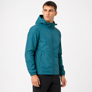 Chaqueta cortavientos ligera e informal con tela resistente, diseño moderno y ajuste cómodo, ideal para aventuras al aire libre. - Product Image 2