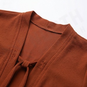 Abaya plissée à col en V perlé, longueur cheville, en polyester léger extensible dans les quatre sens, de haute qualité, dernier design, pour femme - Product Image 4