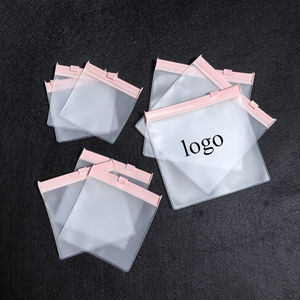 Bolsa de Plástico PE Reciclable Mate Esmerilado con Válvula para Ropa y Prendas Personalizadas, con Logotipo Serigrafiado - Product Image 2