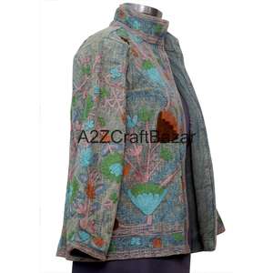 Chaqueta de punto bordada a mano con tela floral de algodón ecológico estilo vintage Suzani, informal, para verano/invierno/primavera, ideal para fiestas. - Product Image 4