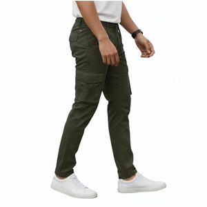 Pantalones Cargo Verdes Relax Bottom - Product Image 5