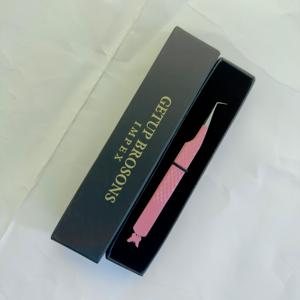 Pince à cils rose clair en acier inoxydable avec revêtement poudré, pointe lisse, outil de précision, emballage en boîte, design découpé papillon - Product Image 2