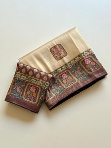 Sari de seda con motivos florales y borde color granate para uso en bodas - Product Image 1