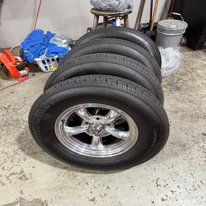 Pneus de haute qualité 225/75/15 conçus pour un contact stable avec la route, une excellente traction, une conduite fluide et une longue durée de vie. - Product Image 5