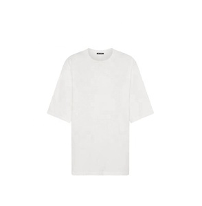 Camiseta de algodón oversize para mujer, cuello redondo, ajuste holgado informal. Compra camisetas de cuello redondo para mujer con MOQ bajo. - Product Image 1