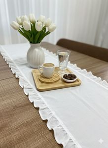 Chemin de table blanc à volants en coton et polyester, uni, décoratif, pour la décoration de table de salle à manger, de mariage ou de fête - Product Image 2