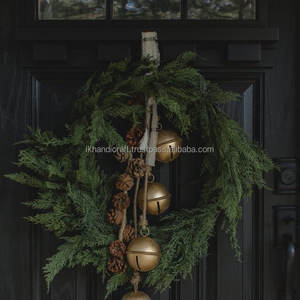 Recién llegado, 2025 cuerdas de campanas de hierro rústico de latón, decoración navideña colgante para adorno de árbol de Navidad, regalo de metal novedoso - Product Image 3