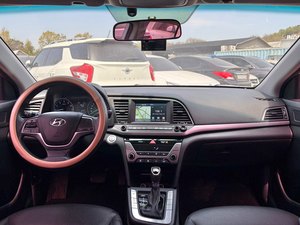 2016 Avante AD Blanc Propre Voiture Familiale Compacte Économique Durable à Essence Automatique d'Occasion - Product Image 3
