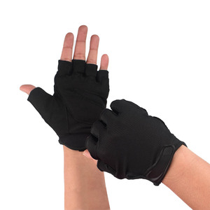 Gants de musculation légers en mesh Nayab Industries, support de poignet sécurisé, fermeture auto-agrippante, unisexe, professionnels, respirants - Product Image 4