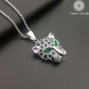 Charm_Jewells Colgante de Cabeza de Pantera Hip Hop de Plata 925 con Ojos de Moissanita Verde, Chapado en Oro, Amuleto de Animal de Lujo Unisex - Product Image 3