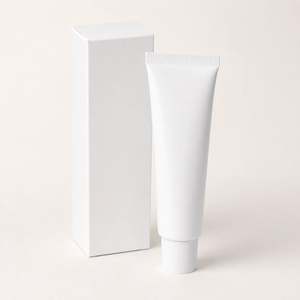 ครีมบำรุงผิวหน้า Calm Blemish Barrier ผสมสควาเลน ไฮยาลูรอนิก แอซิด เอคโทอิน และคอลลาเจน เพื่อผิวชุ่มชื้น กระจ่างใส และกระชับ - Product Image 6