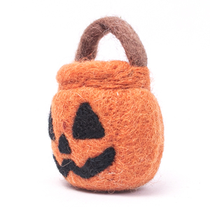 Panier citrouille d'Halloween en feutre fait main, sac à bonbons pour enfants, sac cadeau de fête personnalisé en feutre souple - Product Image 4