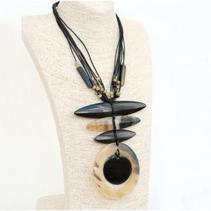 Stylish Natural Horn <b>Necklace</b> With Unique Color Variations Ideal For Creating Individual Fashion <b>Statements</b> And Trendy Looks - Product Image 1