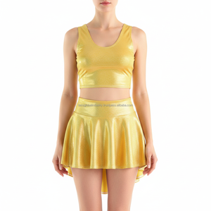 Ensemble de performance 2 pièces pour femme, style majorette, doré métallisé, avec crop top sans manches et jupe asymétrique, personnalisable OEM - Product Image 1