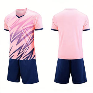 Conjunto de Uniforme de Fútbol Personalizado con Cuello en V, Manga Corta, Impresión de Nombre y Número, 100% Poliéster, Diseño de Bandera y Leopardo - Product Image 5