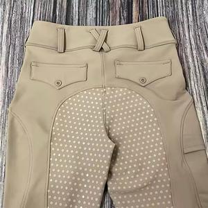 Pantalones de Montar a Caballo a la Moda - Colores Modernos, Diseño Elegante y Contemporáneo, SPANDEX y POLIÉSTER, Cierre con Botones y Broches, Cómodos y Ligeros - Product Image 3