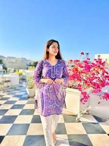 Conjunto de Traje de Algodón Suave con Estampado Paisley Lavanda para Mujer, Top y Pantalón Tulipán con Dupatta Estampada, Traje de Verano de 3 Piezas - Product Image 2