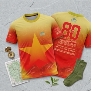 T-shirt de sport personnalisé pour homme, respirant, séchage rapide, pour la gym et le fitness - Product Image 1