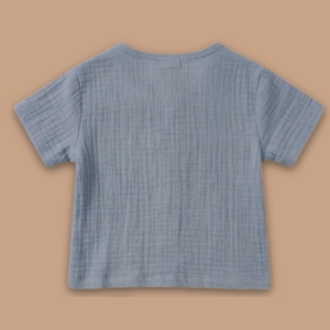 Camiseta Henley de manga corta de muselina orgánica Cot & Candy Aqua-Stylish para bebé - Product Image 2