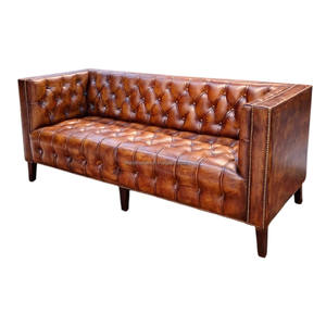 Sofá Chesterfield de Lujo de 3 Plazas Diseñado para Hogares Elegantes con Tapicería Suave y Artesanía para Comodidad Diaria - Product Image 4
