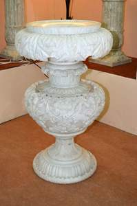 Vase de sol Art Déco en marbre blanc de haute qualité avec design sculpté à la main, grande taille, jardinière - Product Image 2