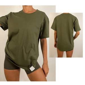 Camiseta Oversize Personalizada al por Mayor para Mujer, 100% Algodón, Corte Cuadrado, Hombros Caídos, Estilo Urbano Informal, Proveedor OEM - Product Image 1