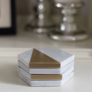 Posavasos de mármol blanco de Carrara con detalles dorados, juego de 4, 6 u 8, decoración elegante para el hogar - Product Image 1