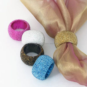 Servilleteros de madera clásicos para decoración de mesa festiva, configuración de mesa de comedor para el hogar o arreglos de boda - Product Image 1