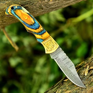 มีดพับทำมือ Damascus Custom OEM พร้อมด้ามสลักลาย มีดพกพาพร้อมปลอกหนัง - Product Image 1
