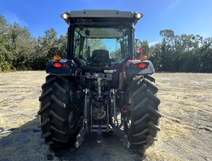 Tractor Agrícola 5711D de Bajo Consumo de Combustible, Diseñado para la Productividad Diaria en la Granja - Product Image 3