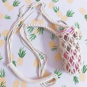 Porte-bouteille en macramé fait main style bohème, en corde de coton naturelle, sacoche pour bouteille d'eau, idéal pour les voyages, la plage, les festivals et l'usage quotidien - Product Image 5