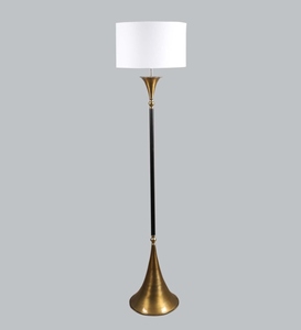 Lampe de sol de club de luxe en métal blanc et tissu avec base métallique, OEM ODM, faible MOQ, prix d'usine, vente en gros, approvisionnement en vrac - Product Image 1
